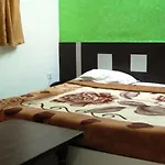 Goroomgo Viren Holiday Home Agra