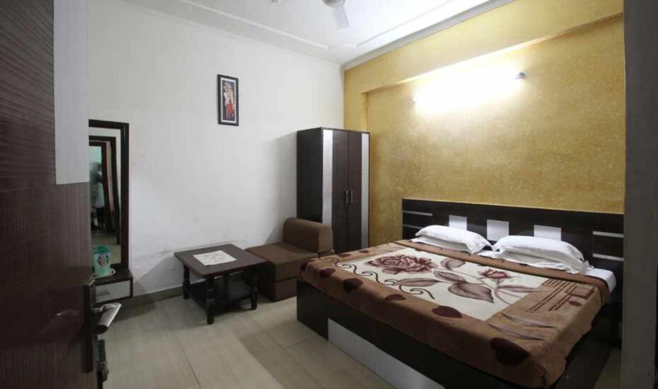 Goroomgo Viren Holiday Agra Agra (Uttar Pradesh)