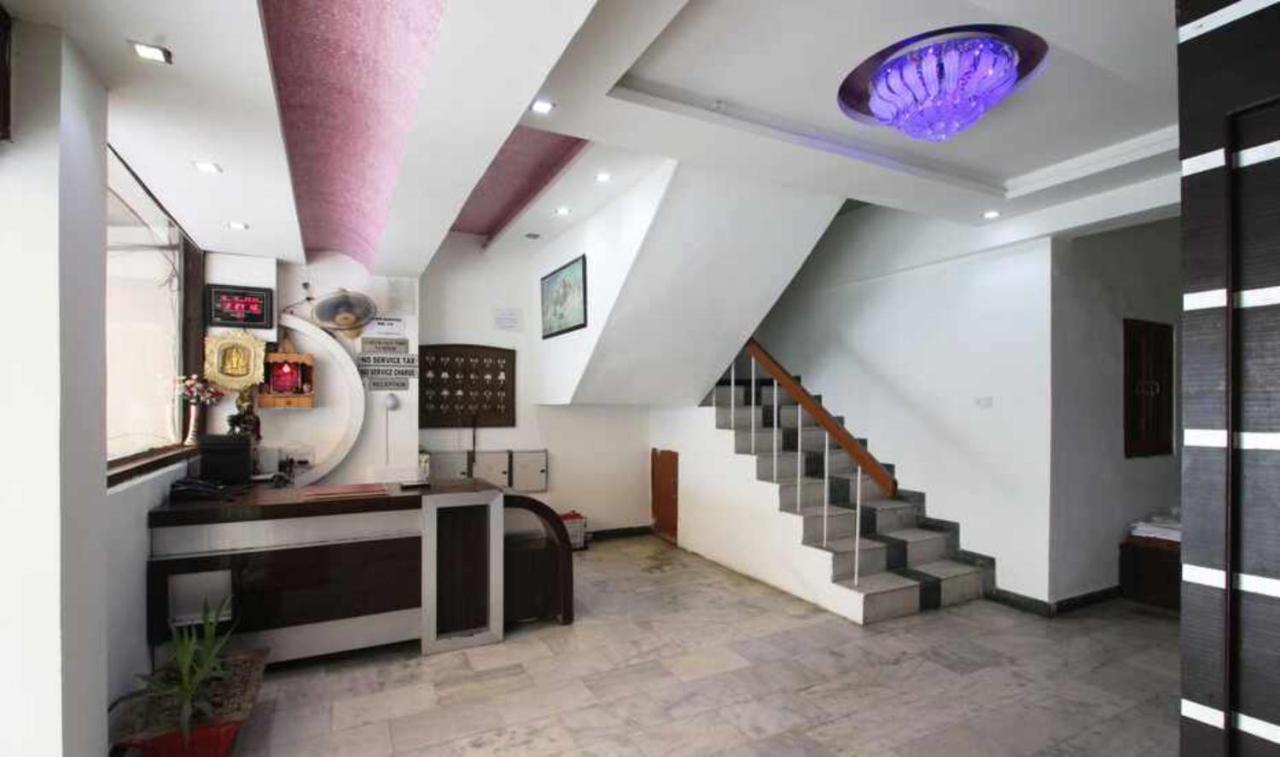 Goroomgo Viren Holiday Agra Hotel Agra (Uttar Pradesh)