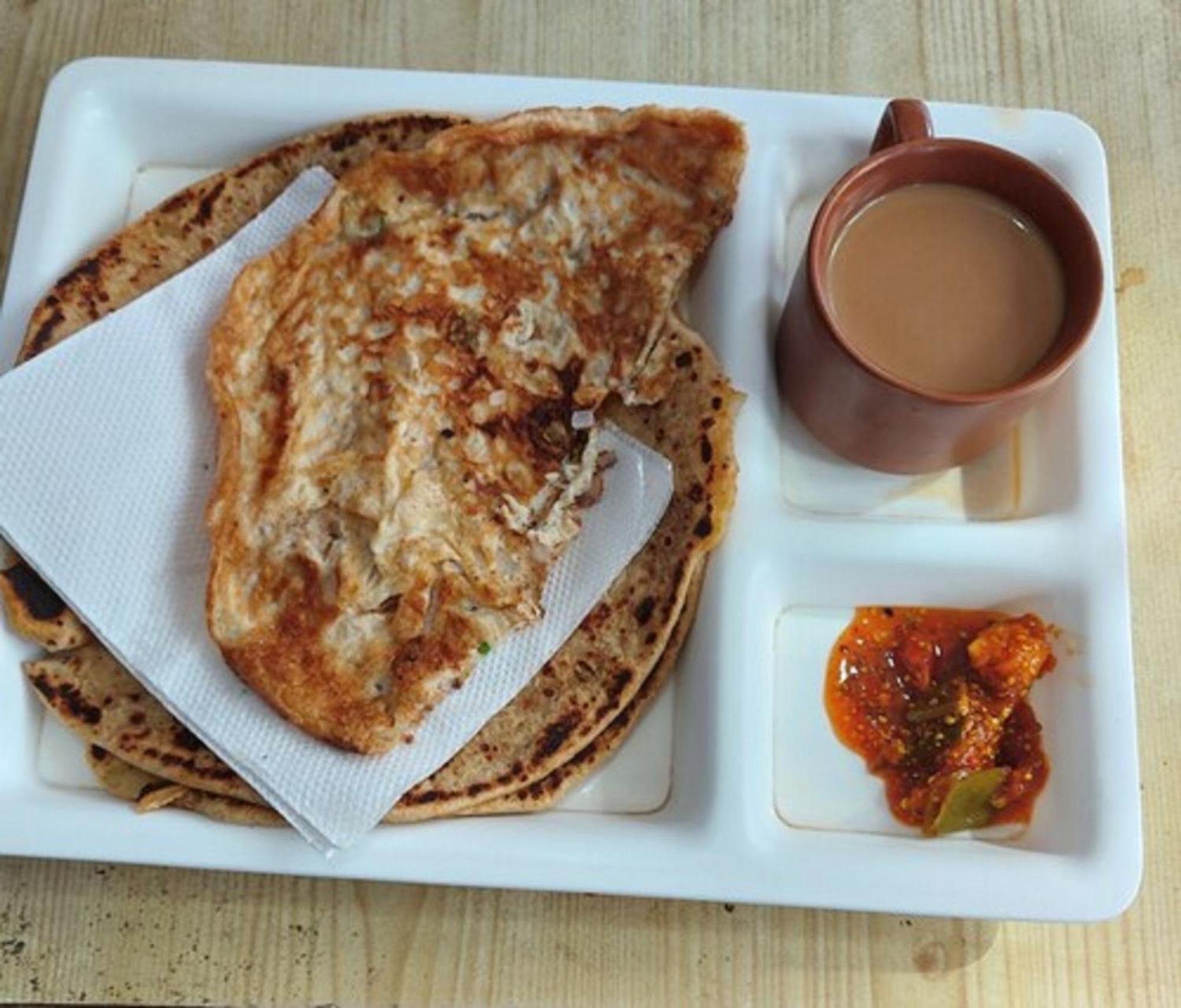 Goroomgo Viren Holiday Agra